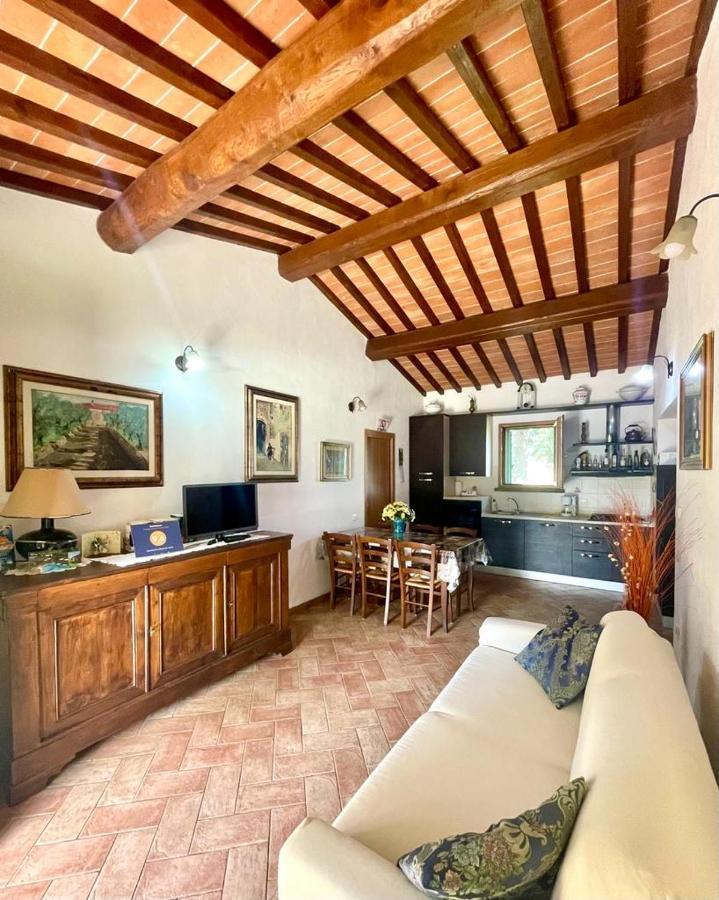 Agriturismo Rosa Dei Venti Pomarance Buitenkant foto