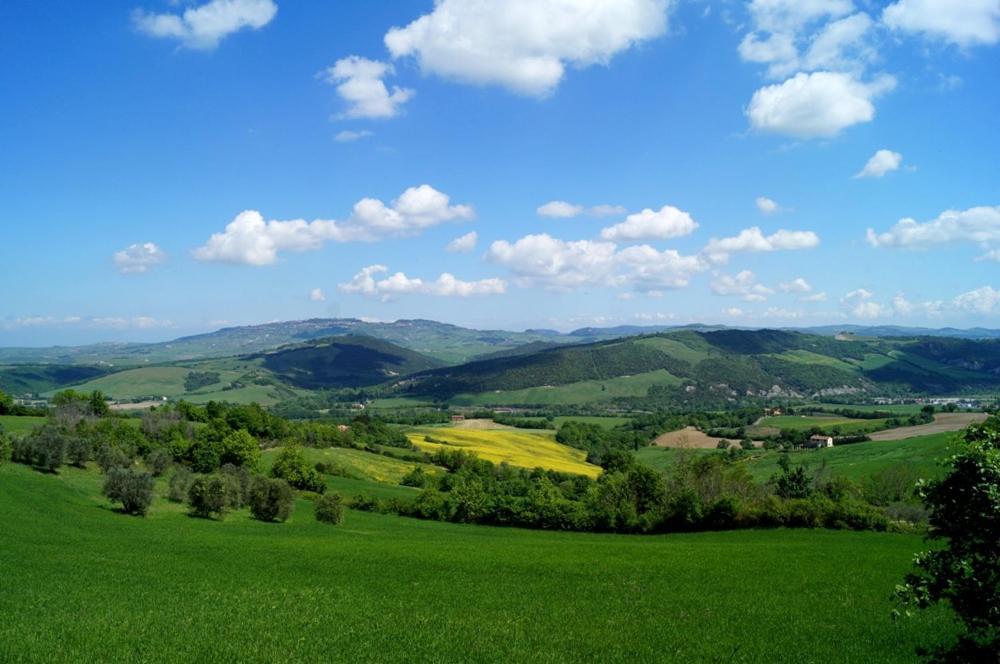 Agriturismo Rosa Dei Venti Villa Pomarance Buitenkant foto